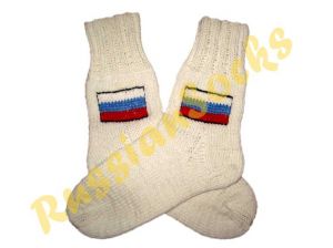 Вязаные носки с флагом России, вязанные носки с российским флагом триколором, носки с российской символикой, купить вязаные носки с вышивкой